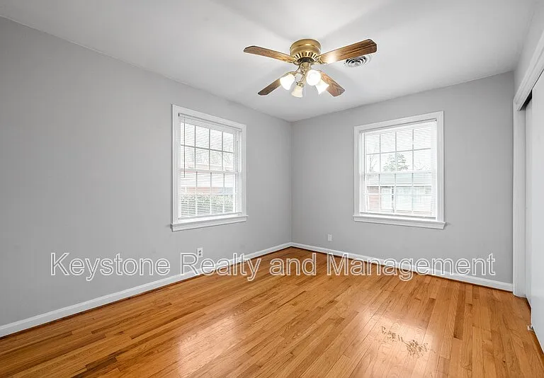 1319 Fort Campbell Blvd — Photo 12
