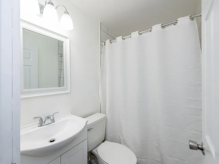 469 Olden Ave — Photo 25