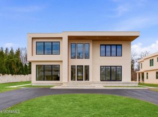 46 Whale Pond Rd, Oakhurst, NJ 07755