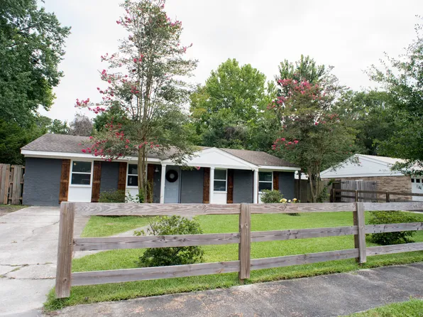 109 Walnut St, Mandeville, LA 70471