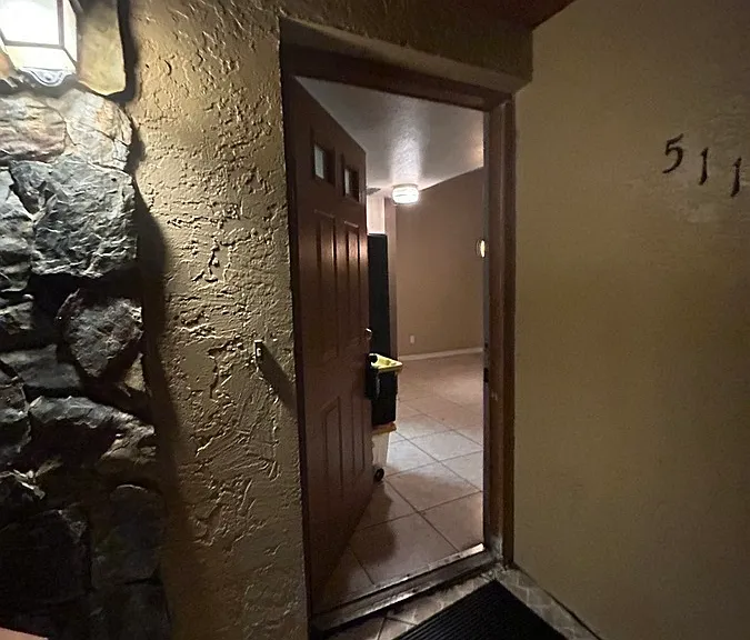 511 Manor Cir #1 — Photo 32