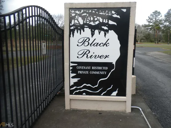 48 Bessie Ln, Folkston, GA 31537