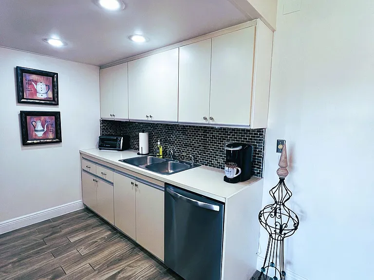 3402 Bimini Ln #G4 — Photo 15