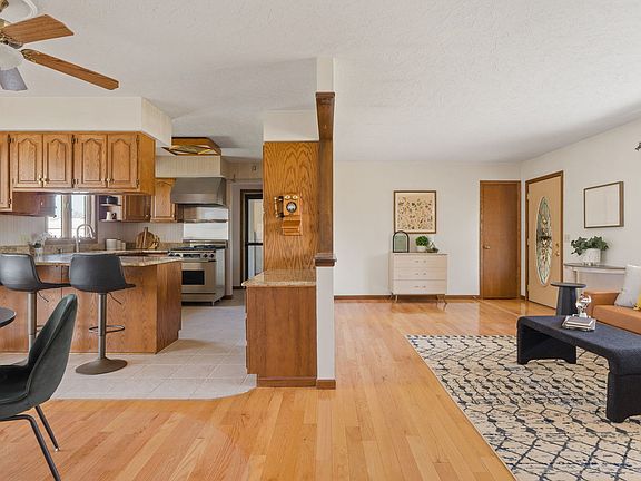 5th image of 13424 Utah Ave