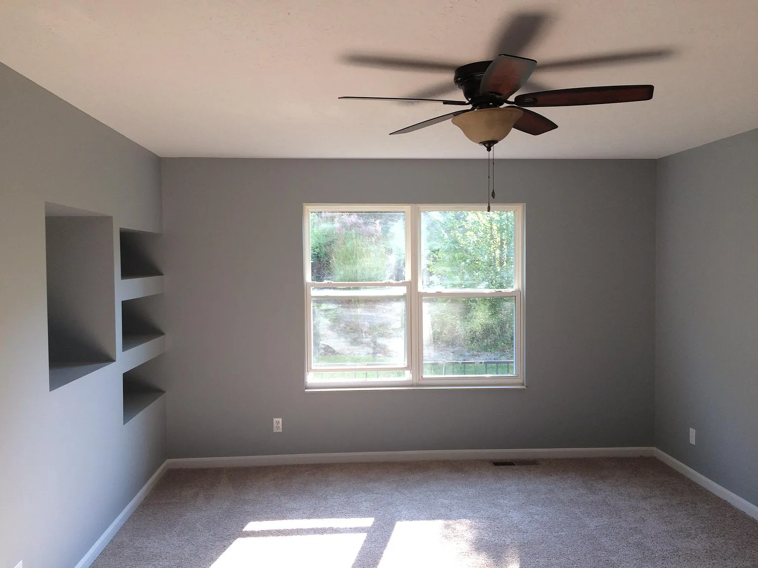 2888 Spring Cove Way — Photo 4
