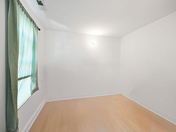 5th image of 1956 W 21st Pl Unit 203R