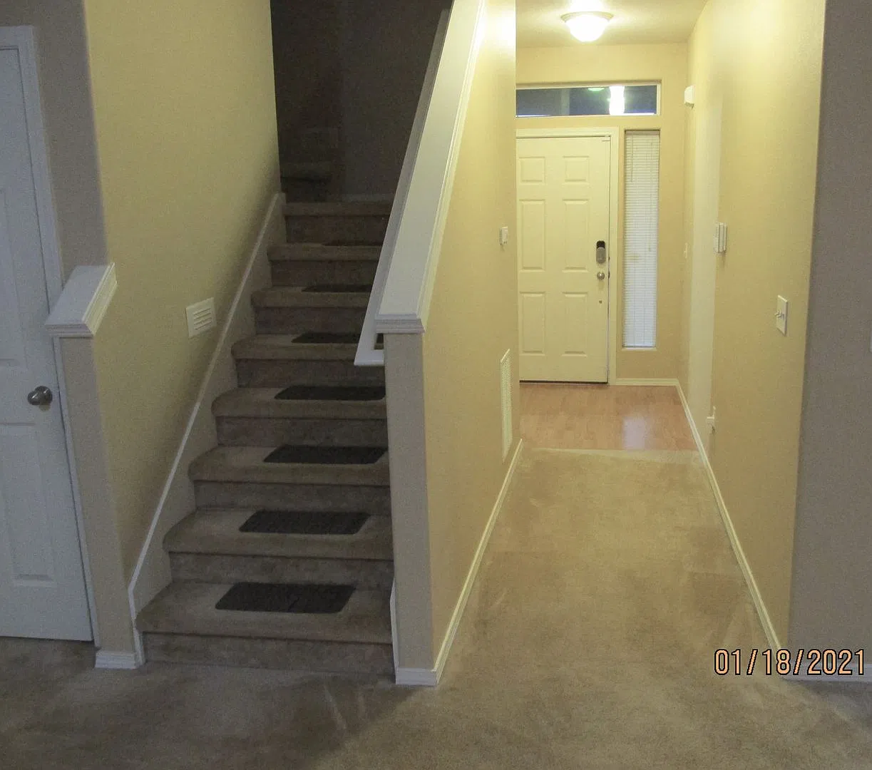 4 Br 2.5 bth + Loft! Large Rooms, 2 car- garage, Neighborhood Park ! Fenced backyard — Photo 4