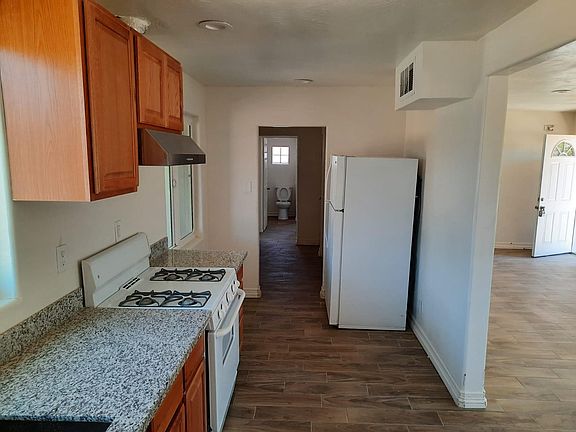 4th image of 510 W Highland Ave