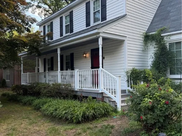 1500 Stone River Rd, North Chesterfield, VA 23235