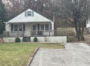 214 Thornwood Dr, Greeneville, TN 37745