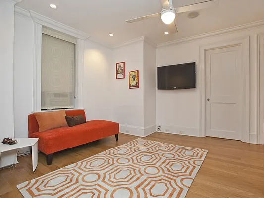 Sold by Sotheby's International Realty | media 21