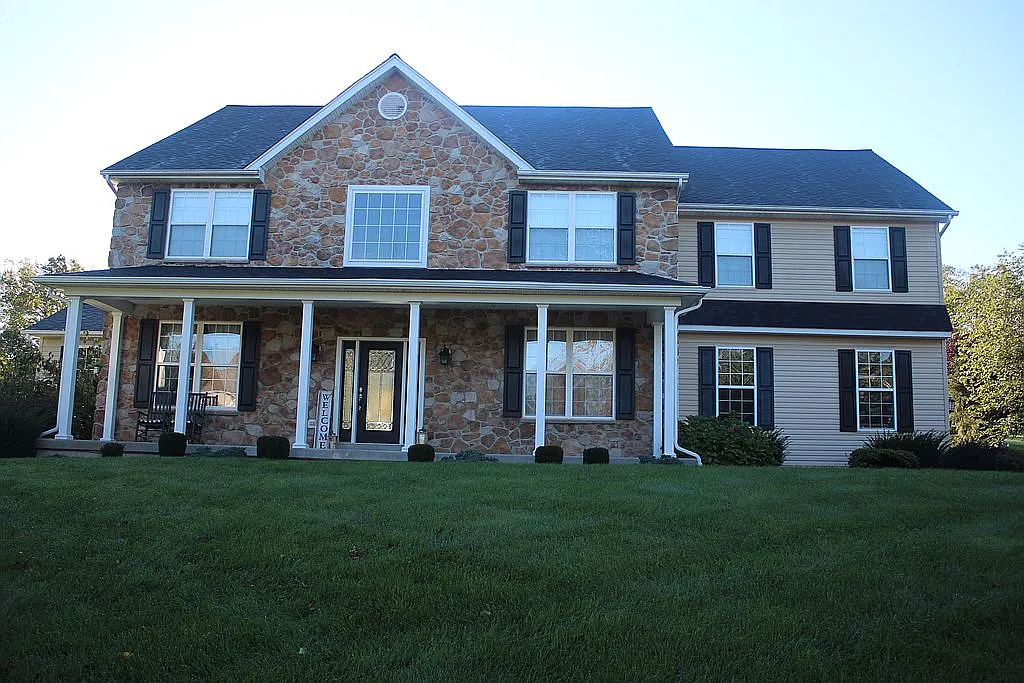 44 Steeple Chase Ln photo 1