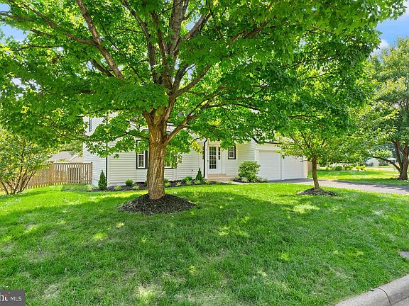 4th image of 13458 Stream Valley Dr