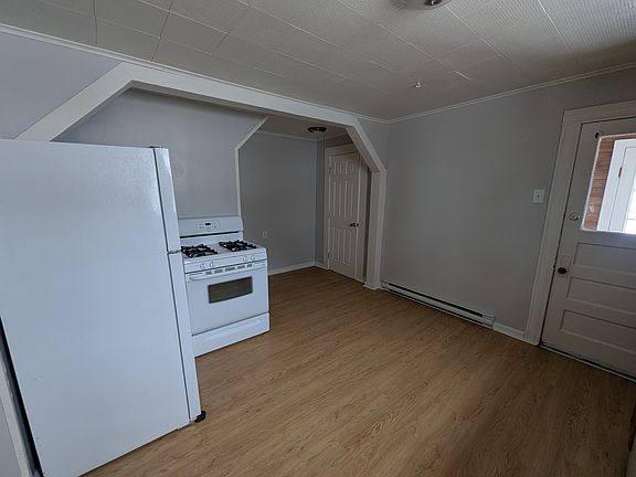 2nd image of 99 High St #1