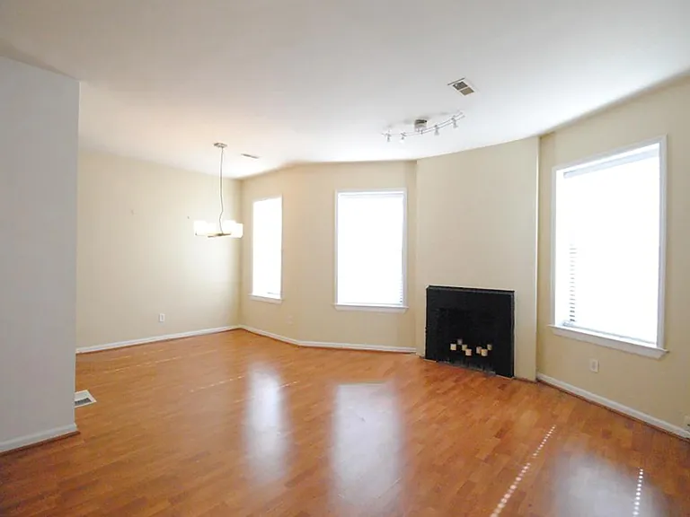 Dining/Living room