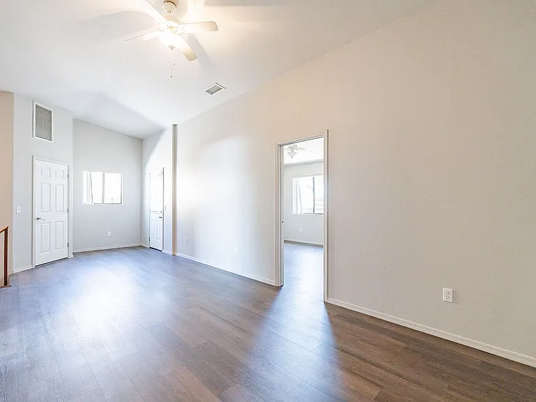 The Compound — Photo 12