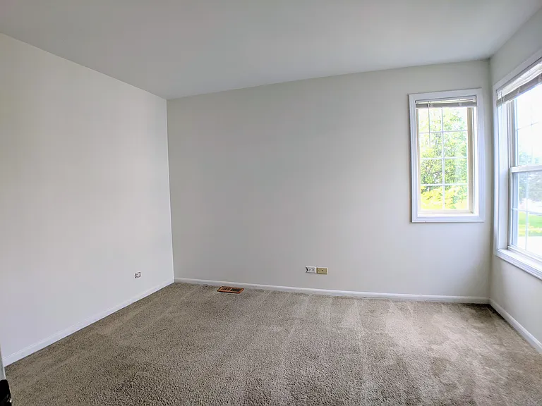1504 Thornfield Ln — Photo 14
