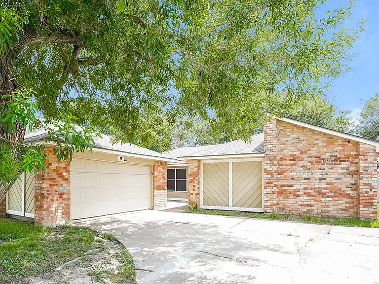 8403 Quail Burg Ln — Photo 3
