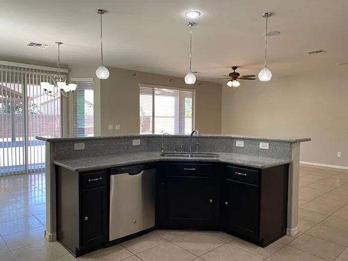 3411 W Tailfeather Dr — Photo 18