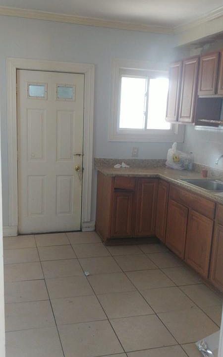 2nd image of 68 Linden Ave