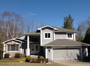 2130 Wycliffe Ave, West Bloomfield, MI