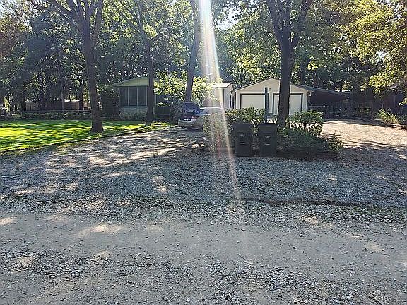 2nd image of 5947 Wildwood