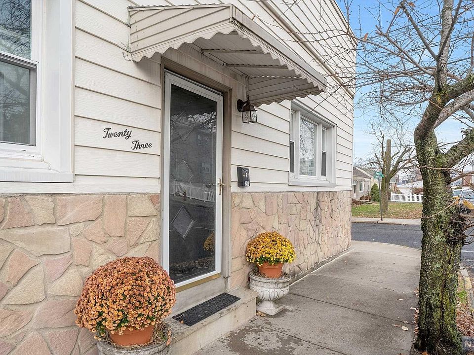1st image of 23 Bayliss St
