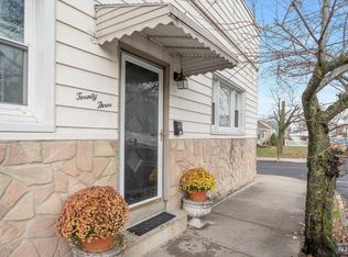 23 Bayliss St, North Arlington, NJ 07031