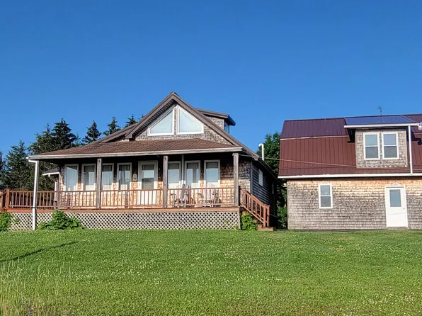 663 Main Street Street, Saint Agatha, ME 04772