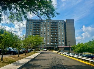 111 Dekoven Dr APT 201, Middletown, CT 06457