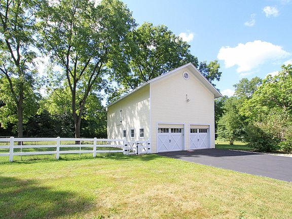 5th image of 5932 N Riverview Dr
