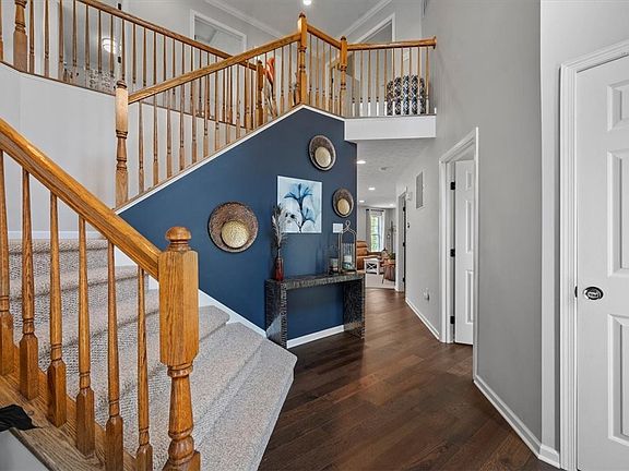 5th image of 4326 Grandview Dr