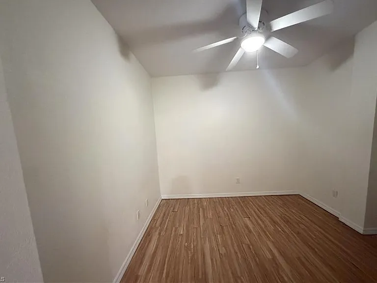 17533 Laurel Grove Ct — Photo 8