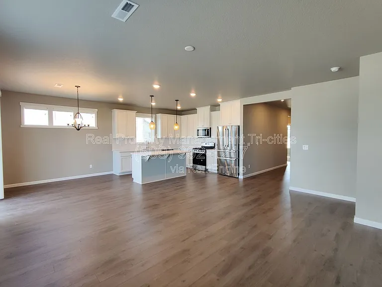 8304 Gardner St — Photo 6