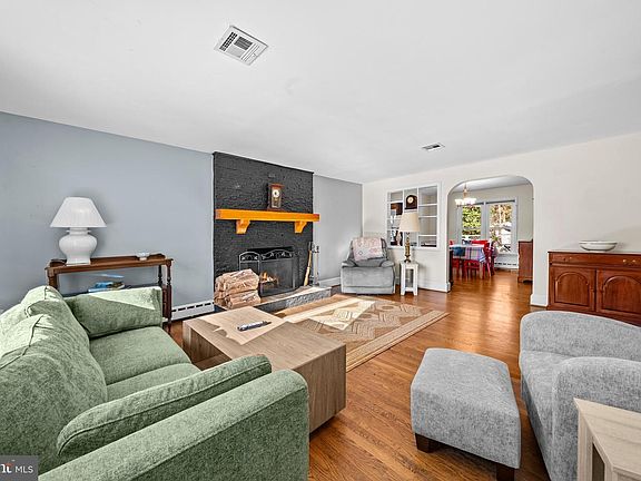 5th image of 6058 Old Telegraph Rd