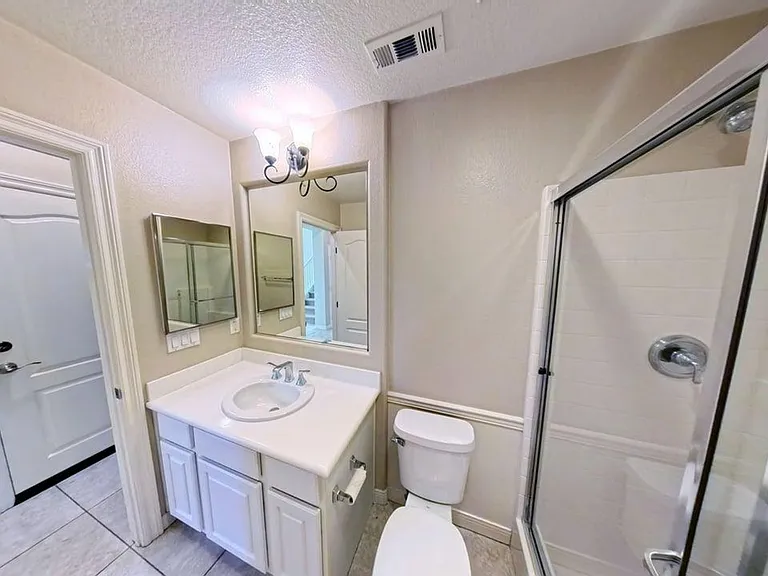 7912 E Hampshire Rd — Photo 10