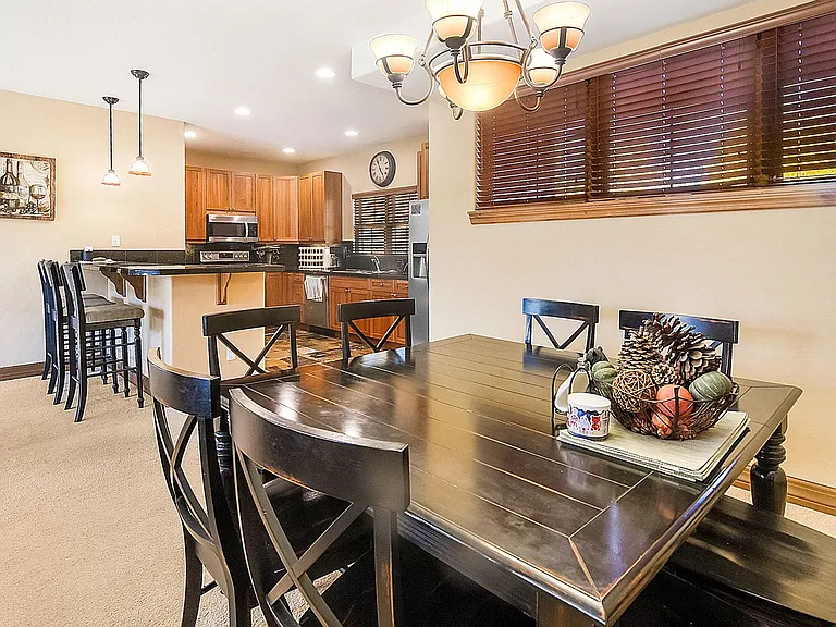 44 Linden Ln — Photo 7