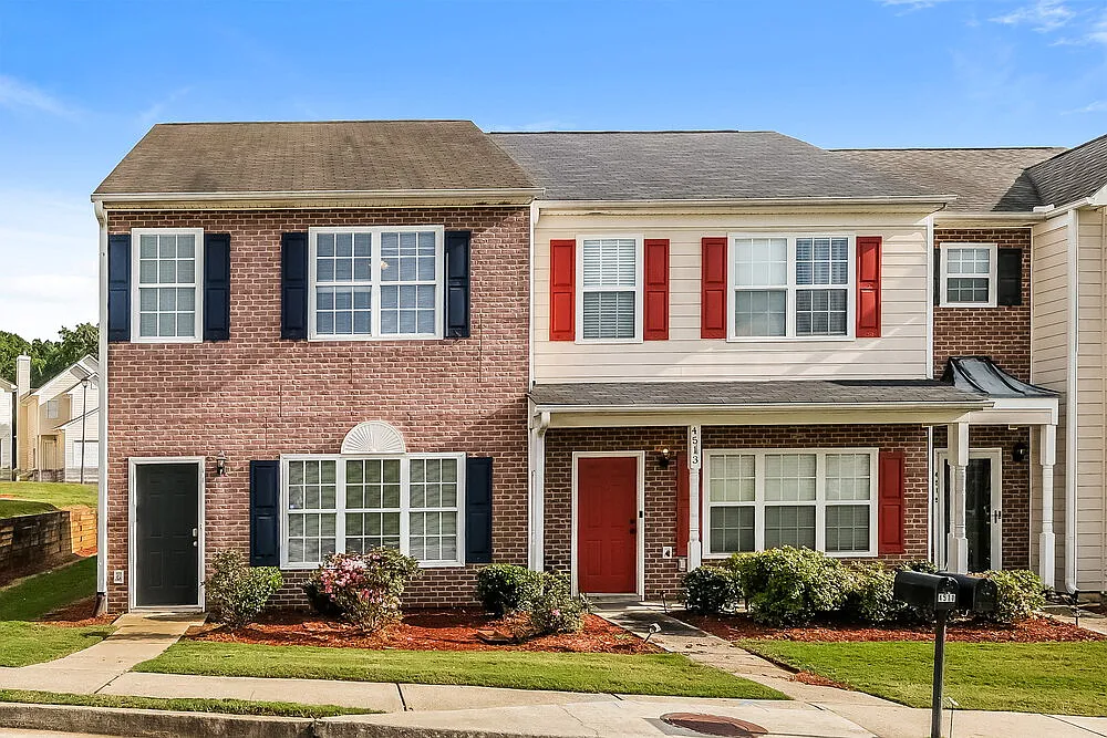 3 bed, 2.5 bath, 1436 sqft, $1,895 — Photo 1