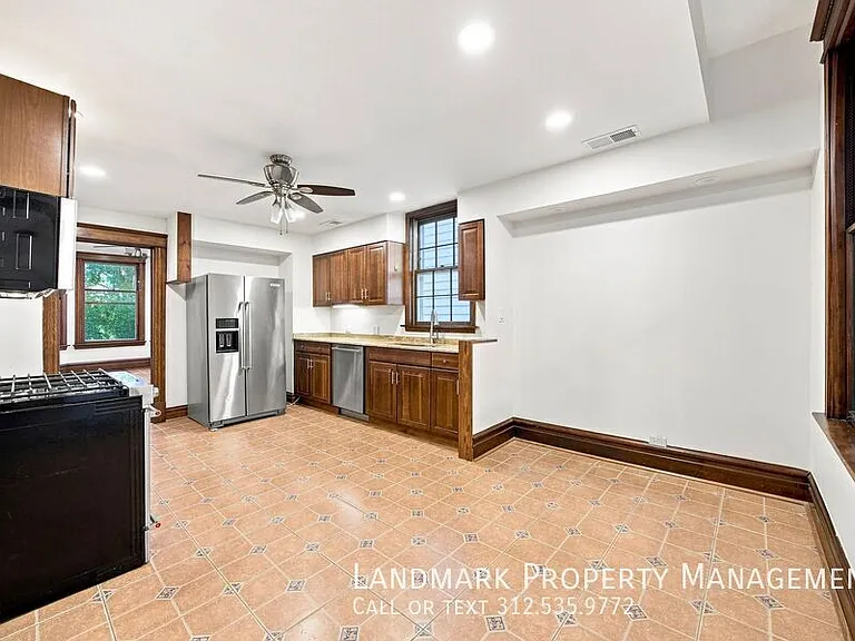2962 N Allen Ave #2 — Photo 4