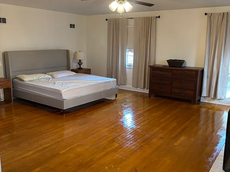 1 Jo Harry Dr — Photo 23