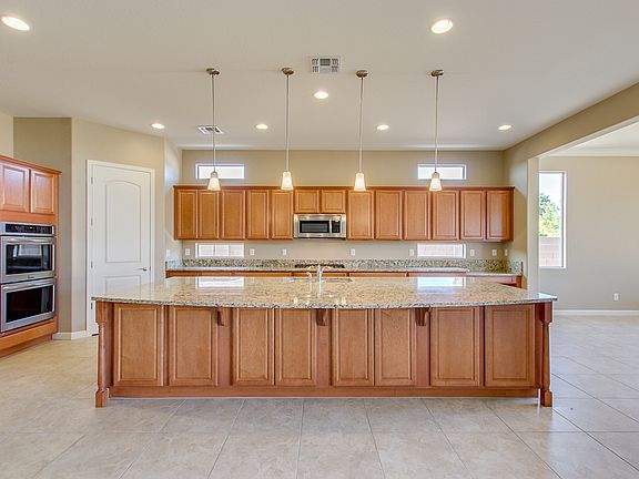 2nd image of 5466 N 93rd Ave