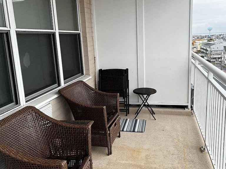 9400 Atlantic Ave #702 — Photo 13