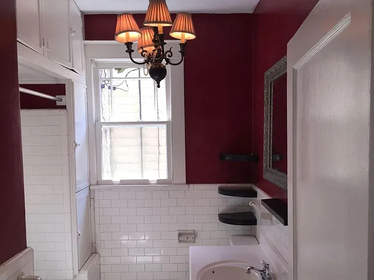 222 S Edgewood St — Photo 19