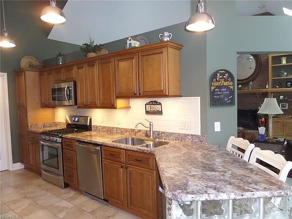 2nd image of 1035 Brandywine Dr