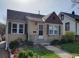 2937 N 49th St, Omaha, NE 68104