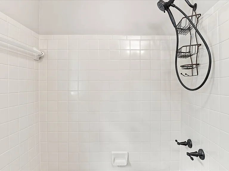 111 Launchris Dr — Photo 102