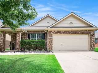 4706 Shale Dr, Baytown, TX 77521