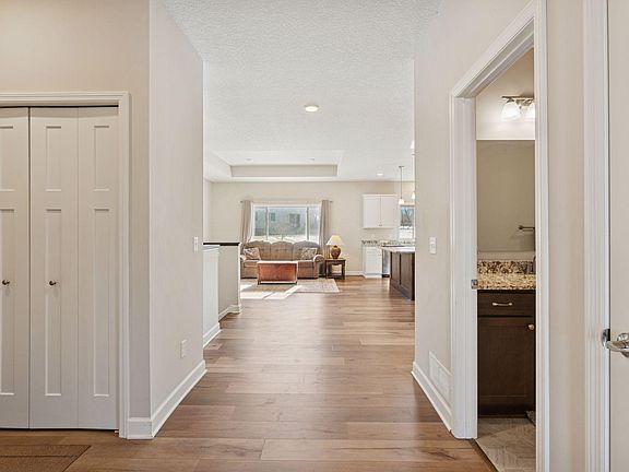 4th image of 10751 Settlers Ln