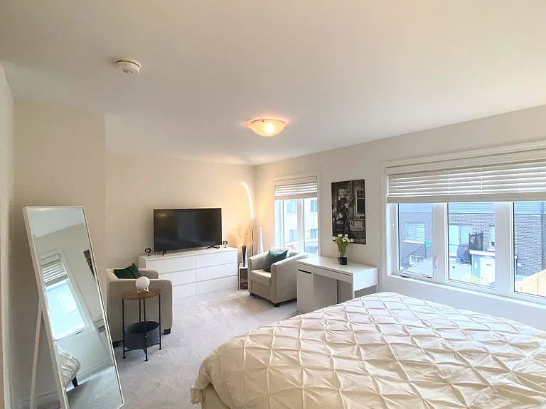 135 Flagg Ave — Photo 18