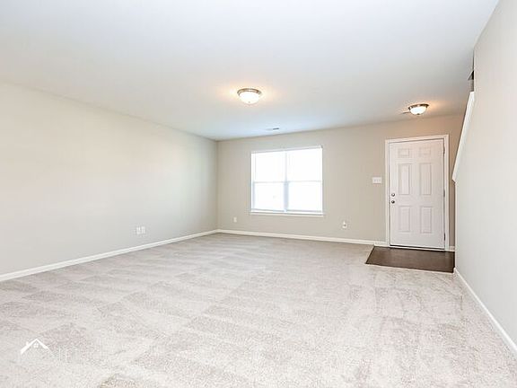 5th image of 3220 Dizzy Dean Dr